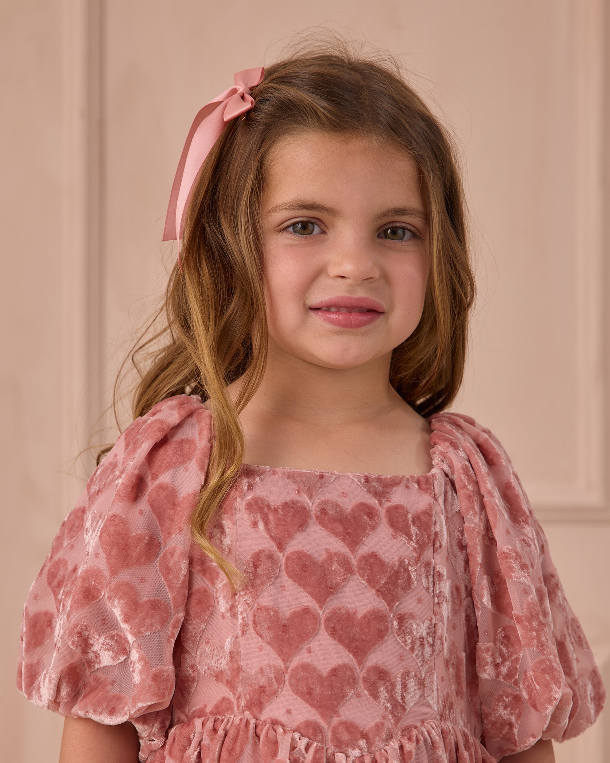 Rylee + Cru ライリーアンドクルー ベビー服 子供服 サテンリボンボウ　ブラッシュ、レッド、ピンク