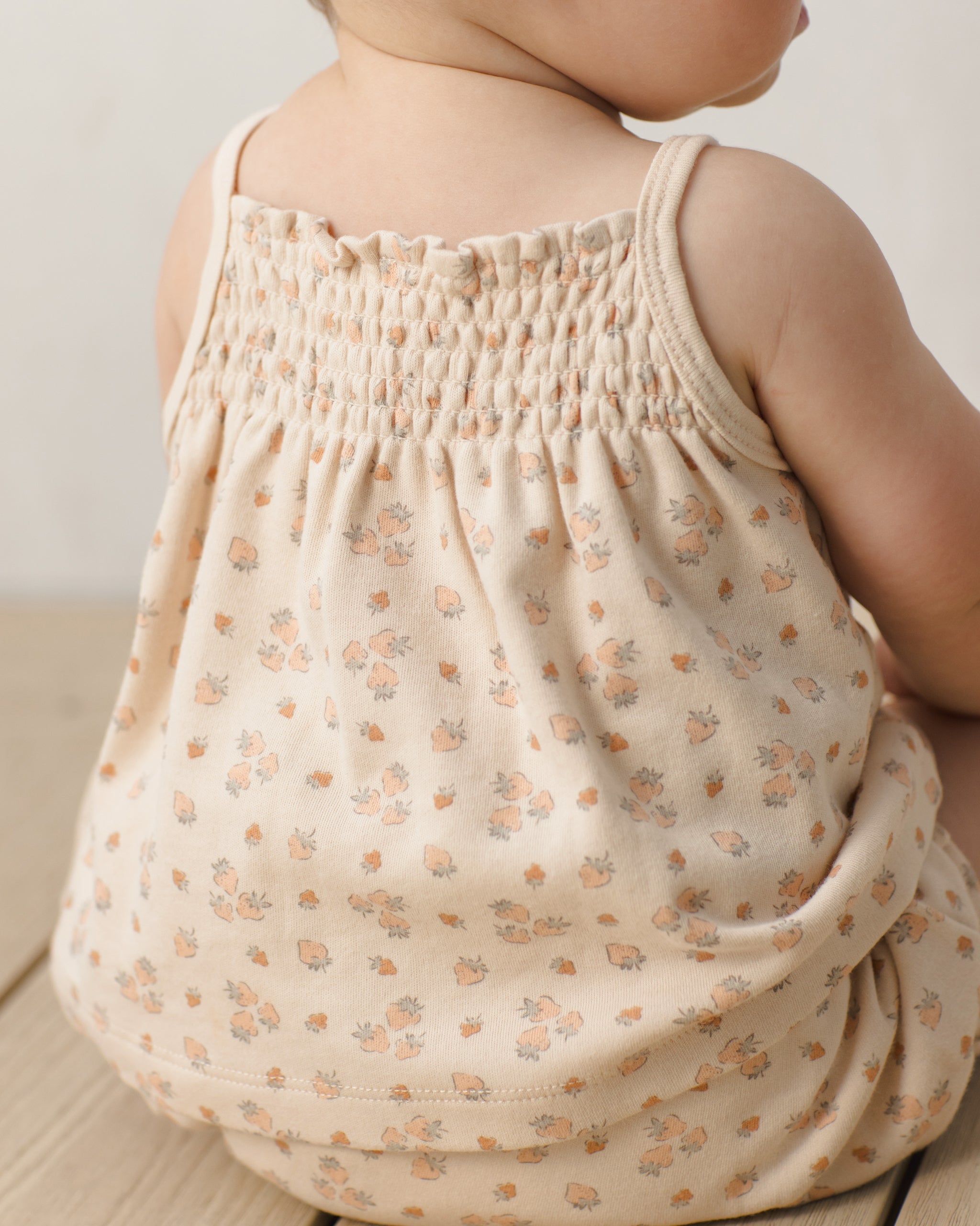 Rylee + Cru ライリーアンドクルー ベビー服 子供服 スモックタンクトップ + ブルーマーセット　ストロベリー