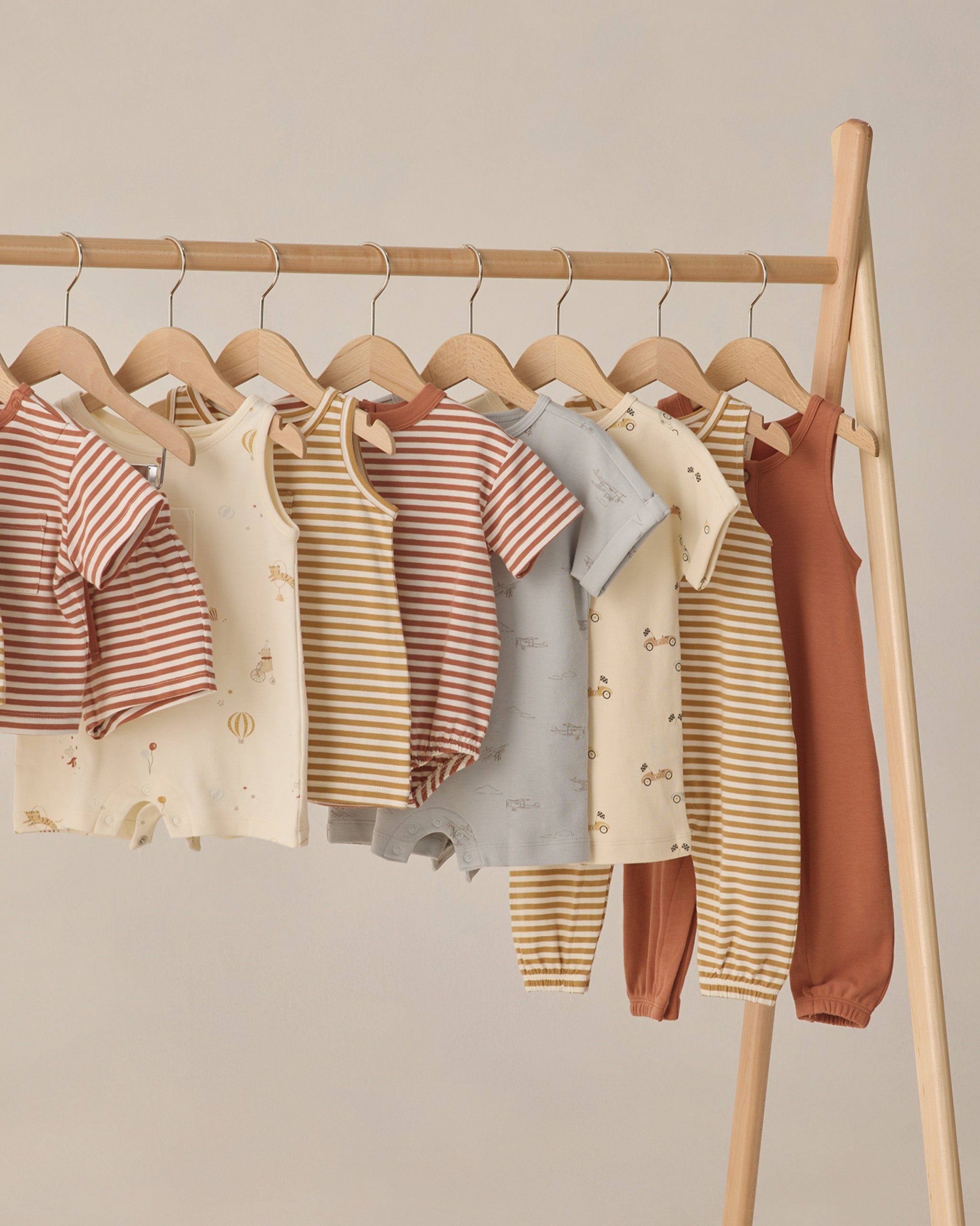 Rylee + Cru ライリーアンドクルー ベビー服 子供服 スリーブレスワンピース　カーニバル