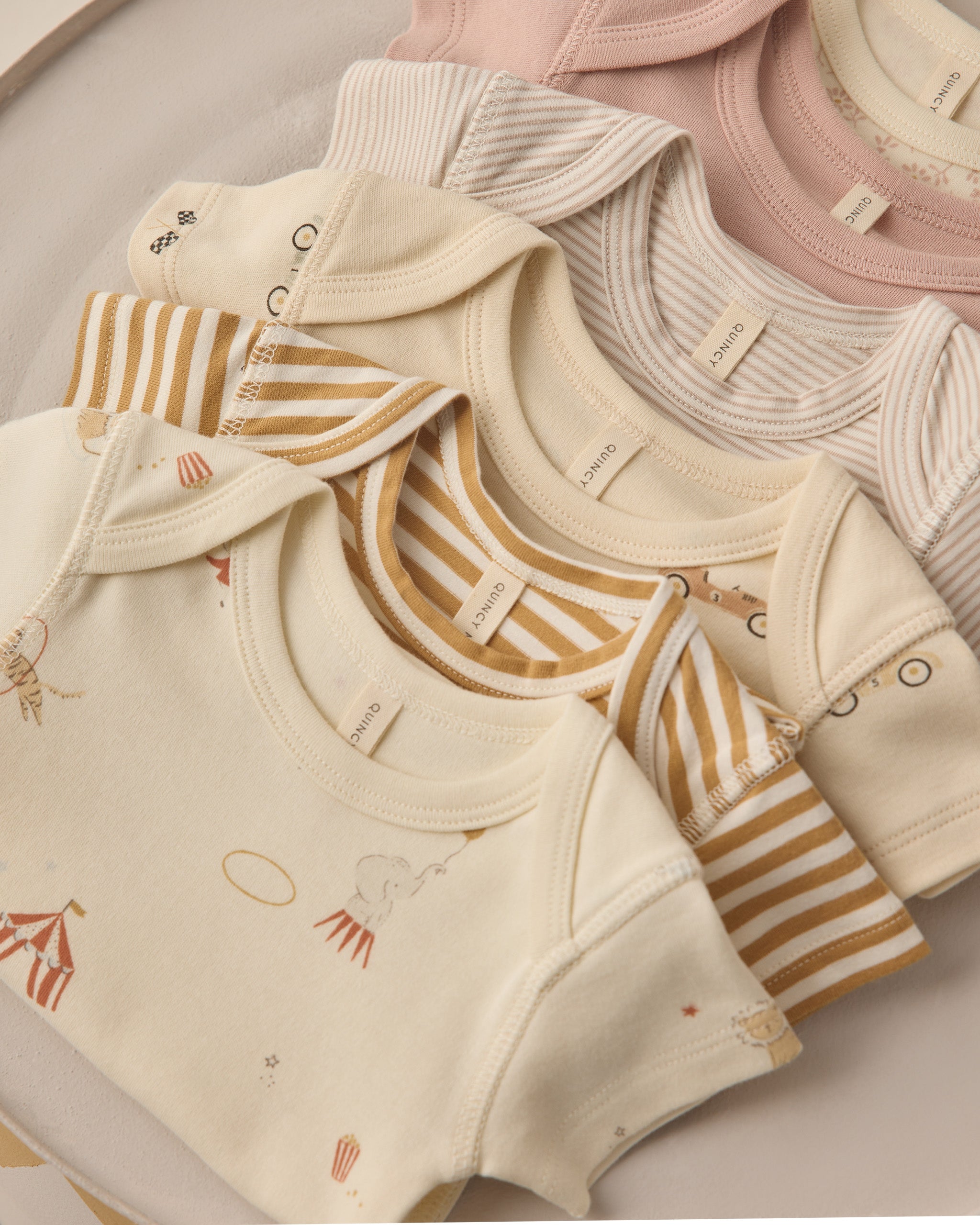 Rylee + Cru ライリーアンドクルー ベビー服 子供服 ショートスリーブボディスーツパック　レースカー、オートマイクロストライプ